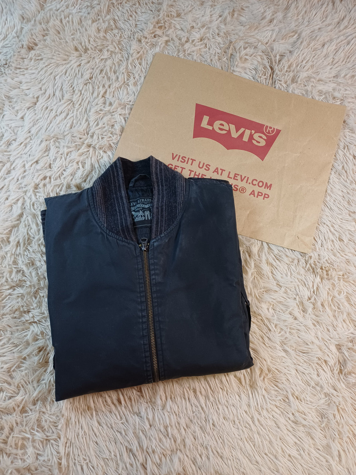 Levi's Veste noire matelassée Thermore – Taille M Levi's