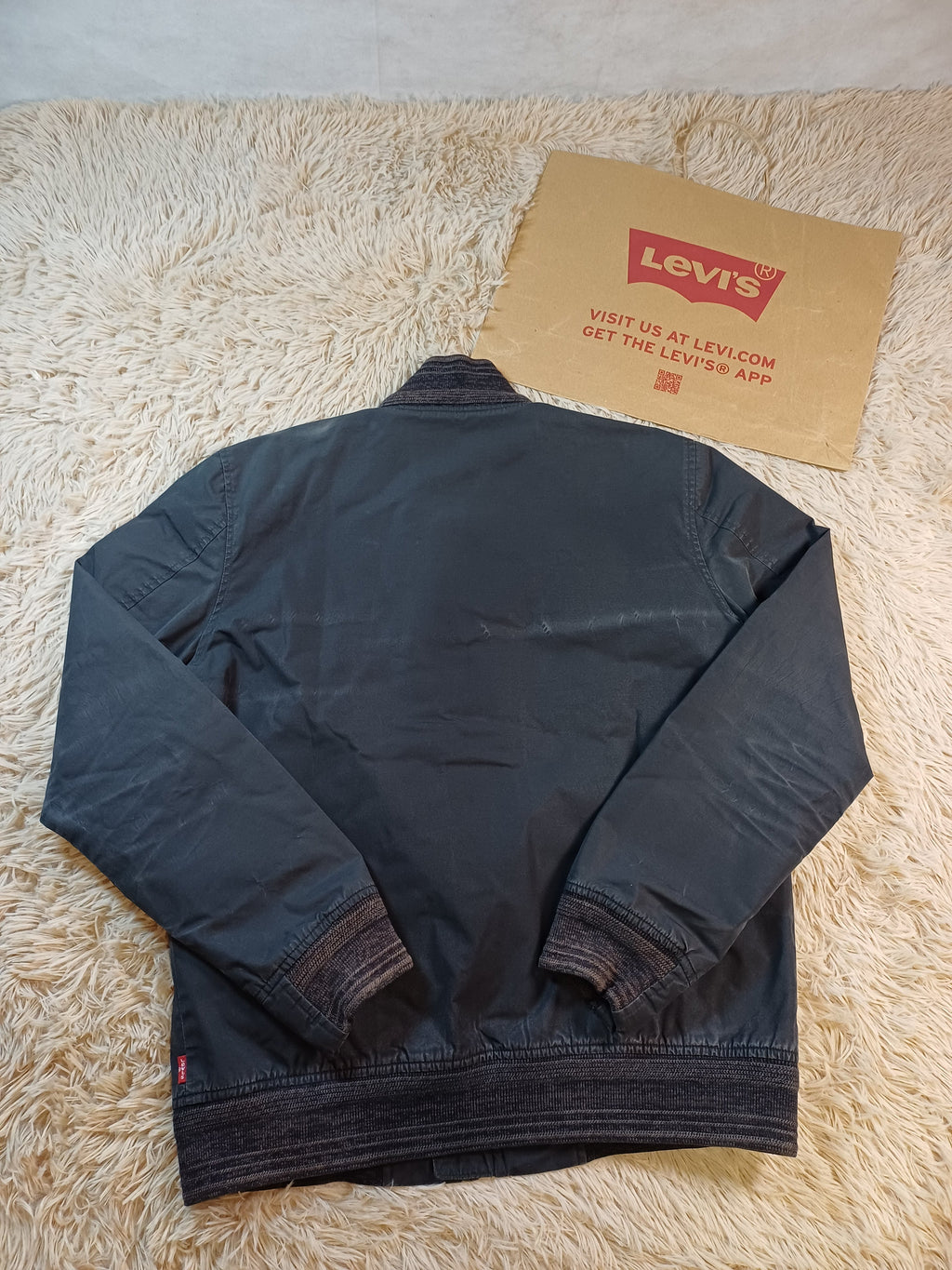 Levi's Veste noire matelassée Thermore – Taille M Levi's