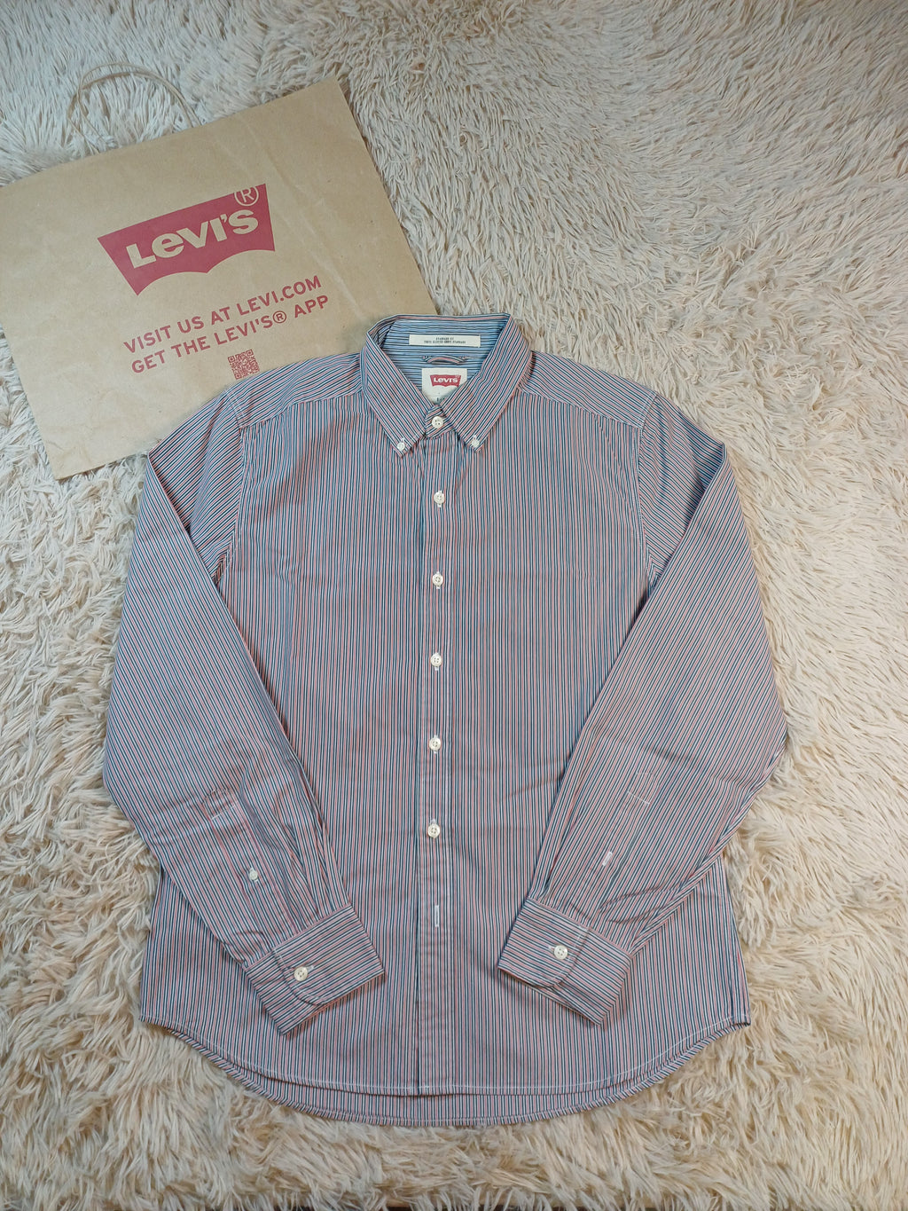 Chemise Levi's rayée bleu, blanc et rouge – Taille S