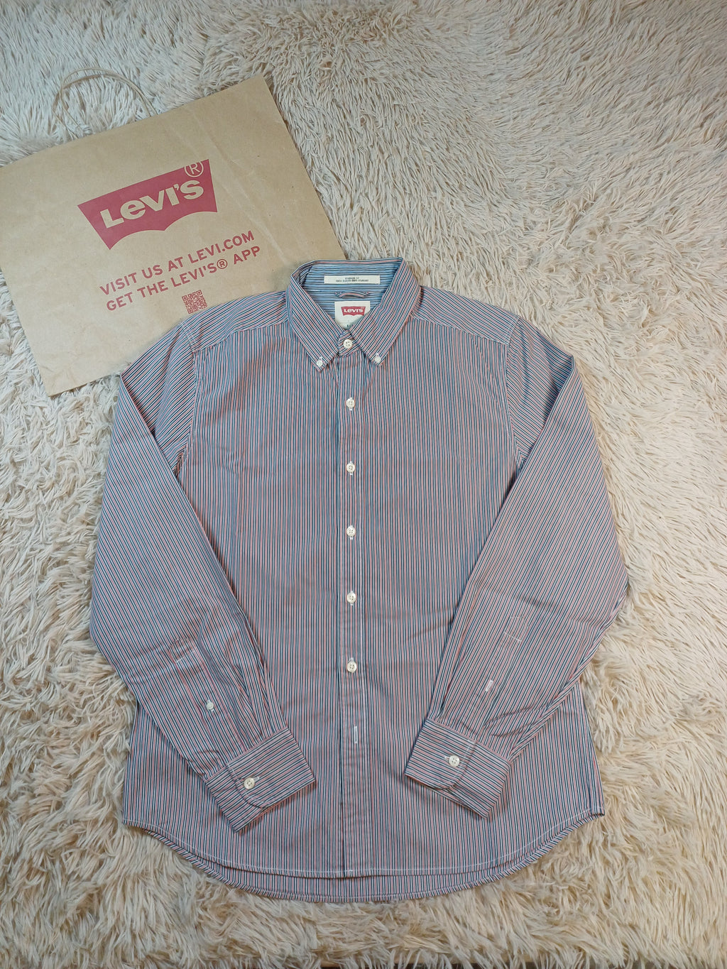 Chemise Levi's rayée bleu, blanc et rouge – Taille S