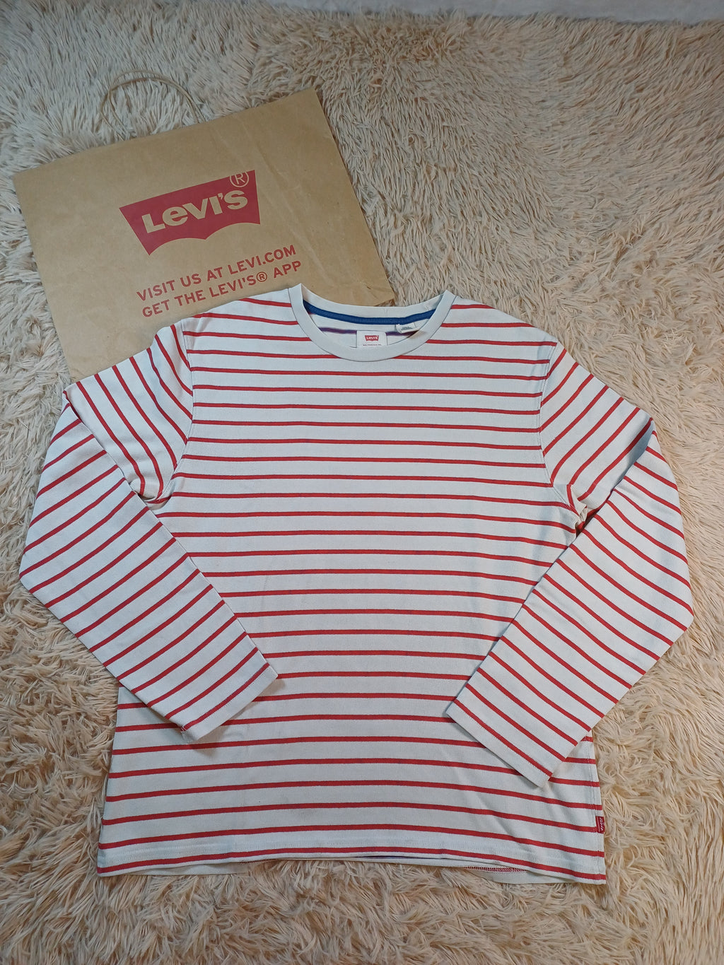 Sweat Levi's rayé rouge et blanc – Taille M