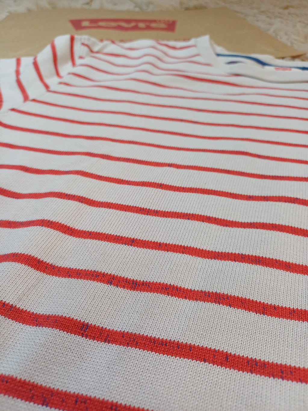 Sweat Levi's rayé rouge et blanc – Taille M