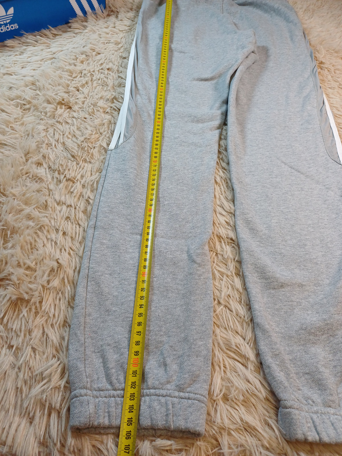 Jogging adidas gris – Taille L
