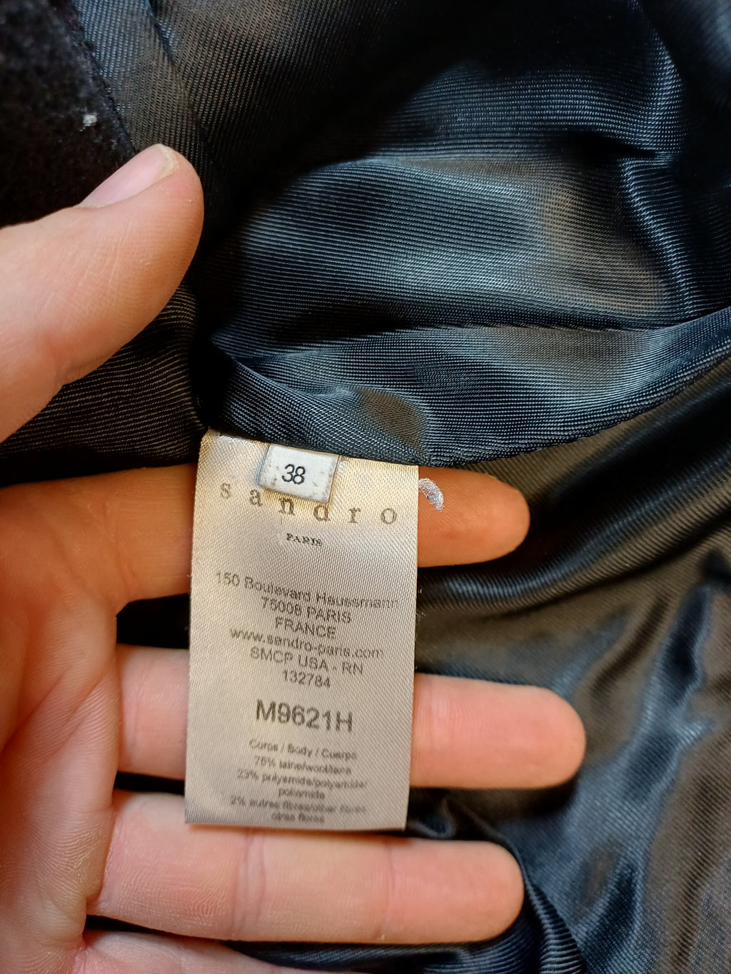 Manteau Sandro noir à capuche fourrure – Taille 38 / M