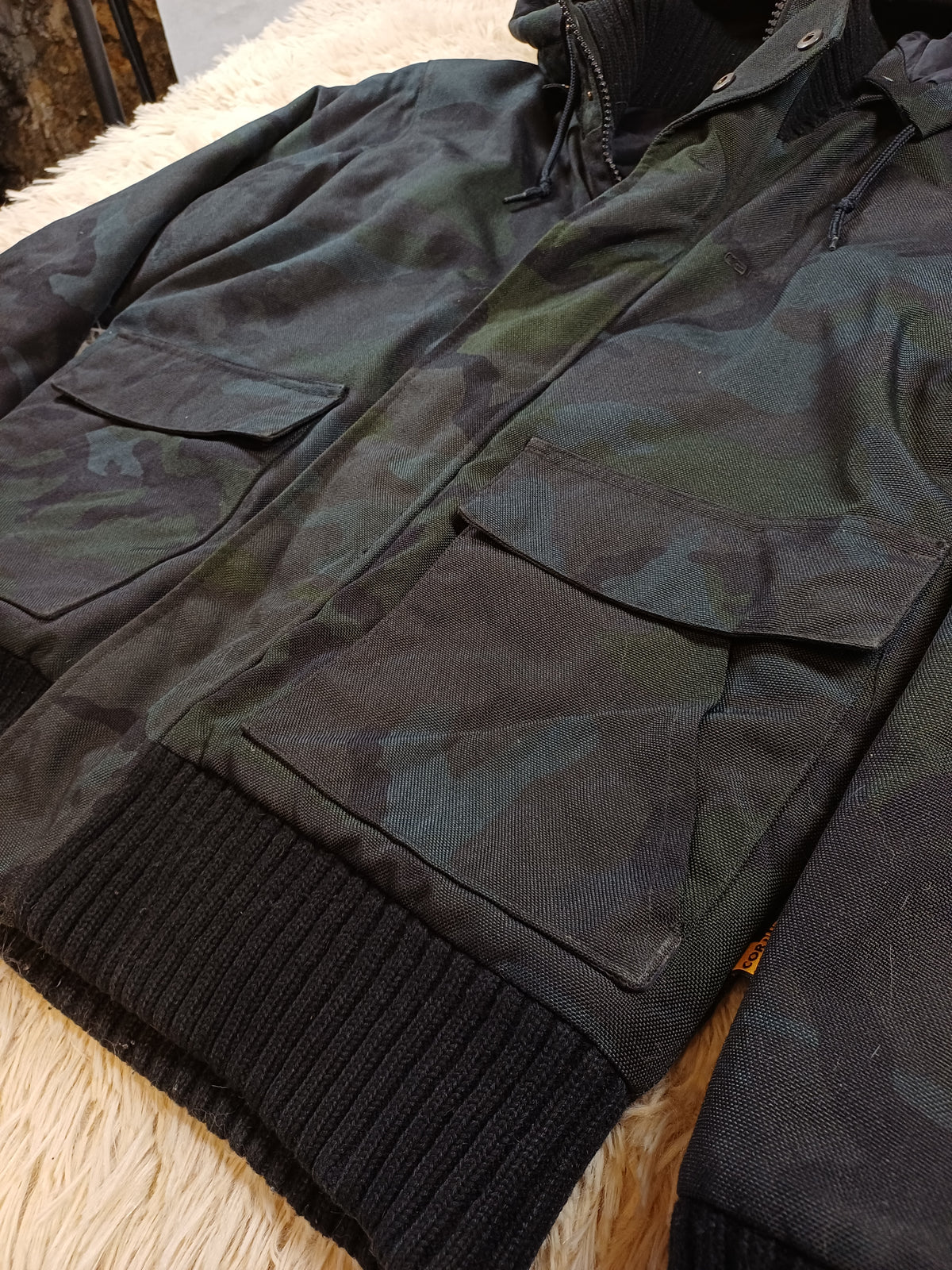 Manteau Carhartt camouflage noir – Taille S