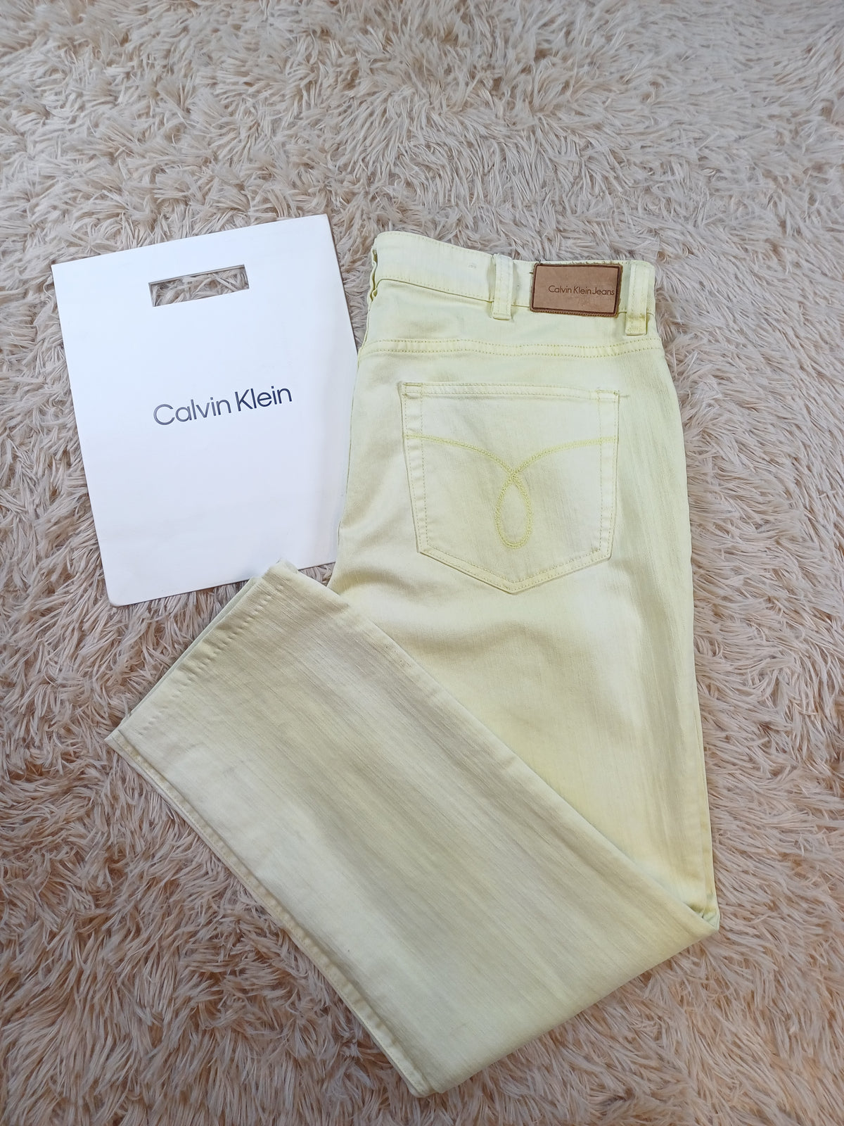 Jean Calvin Klein jaune – Taille 40