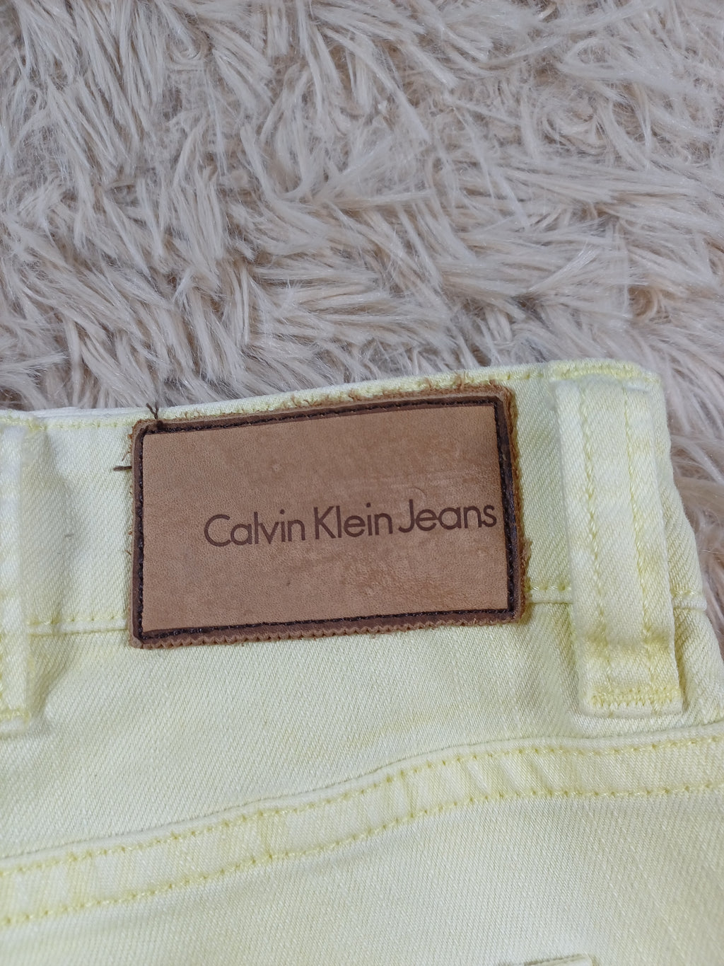 Jean Calvin Klein jaune – Taille 40