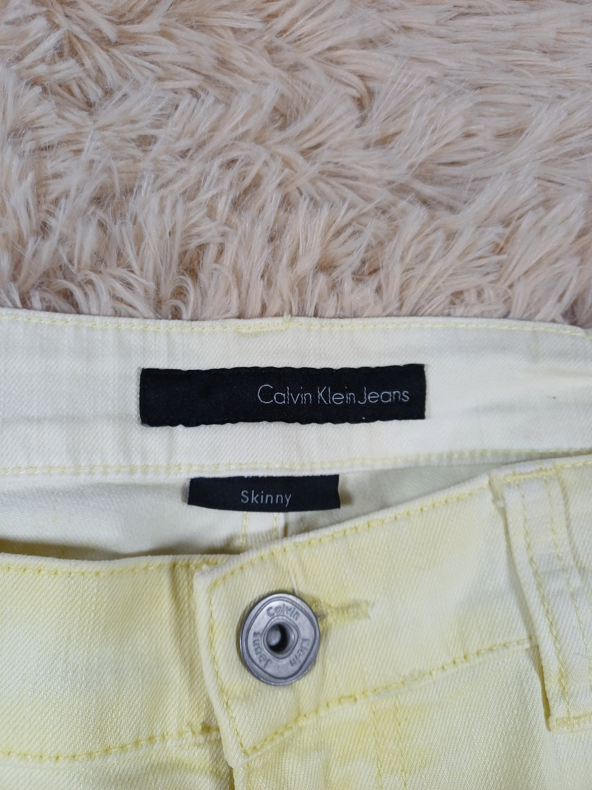 Jean Calvin Klein jaune – Taille 40