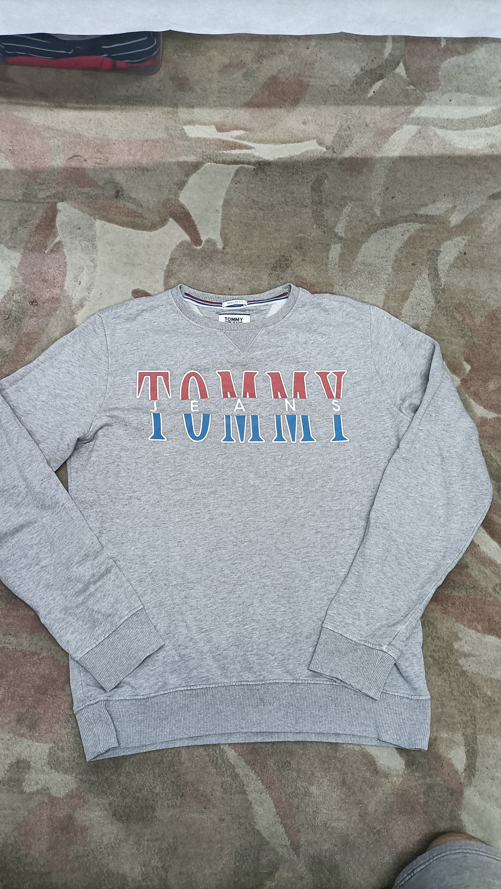 Sweat Tommy Hilfiger Gris - Taille S