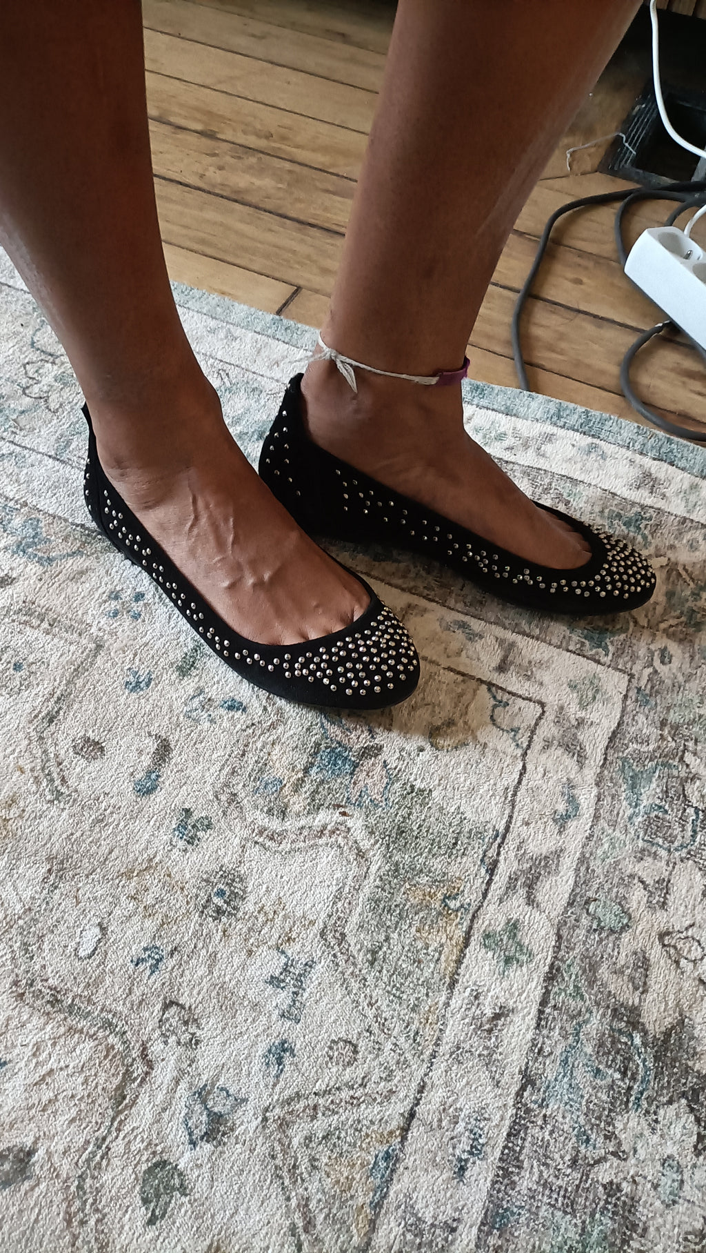 Ballerines Maje noires cloutées Taille 40