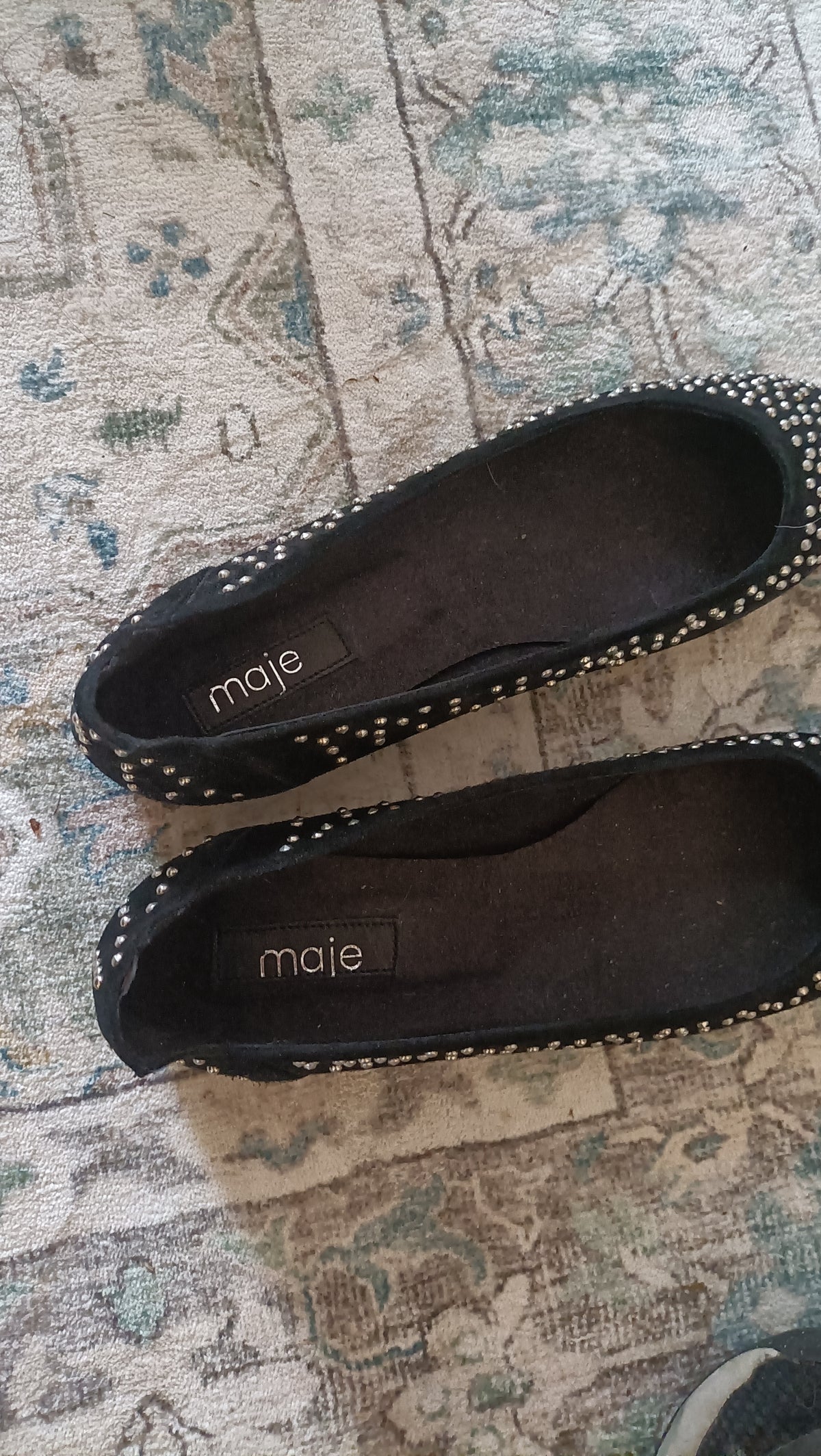 Ballerines Maje noires cloutées Taille 40