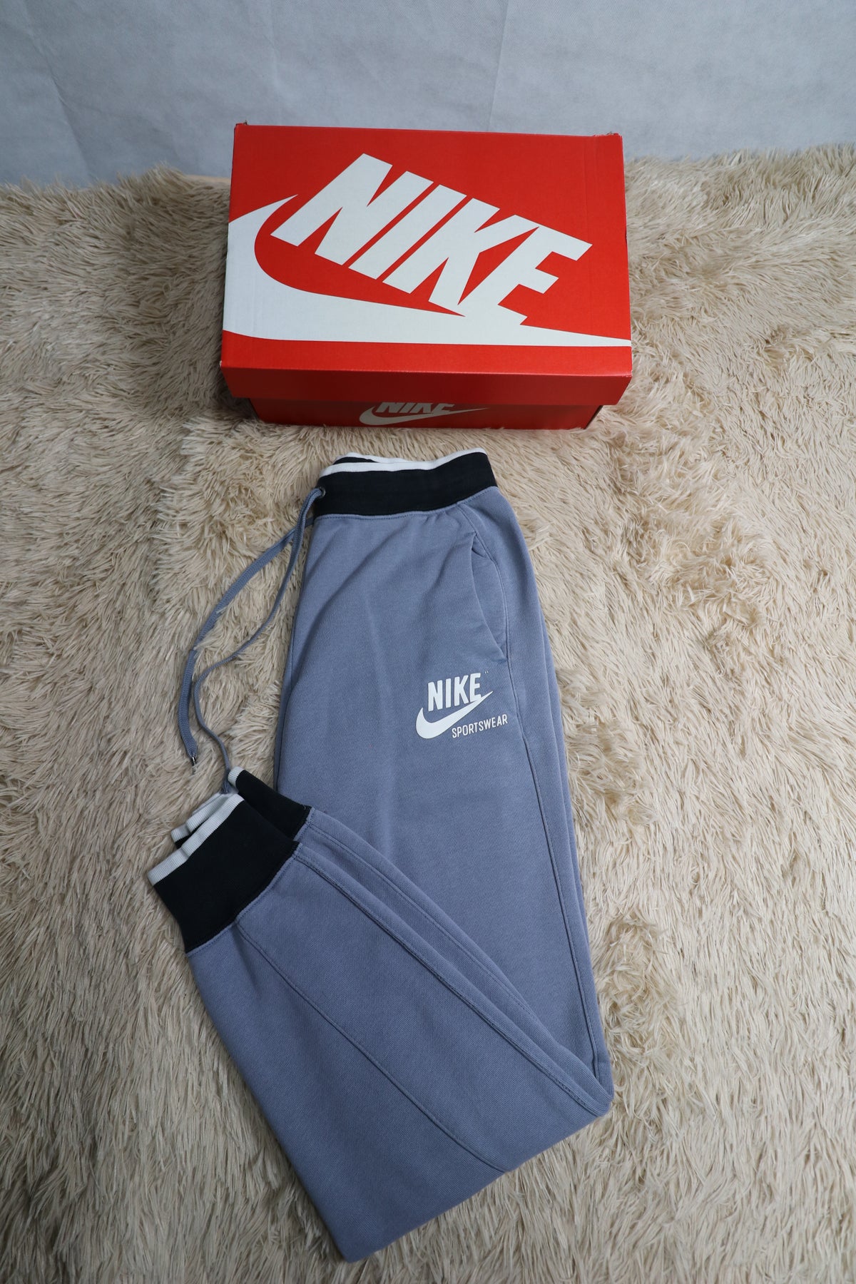 Jogging Nike Gris - Taille S - Serrer aux chevilles